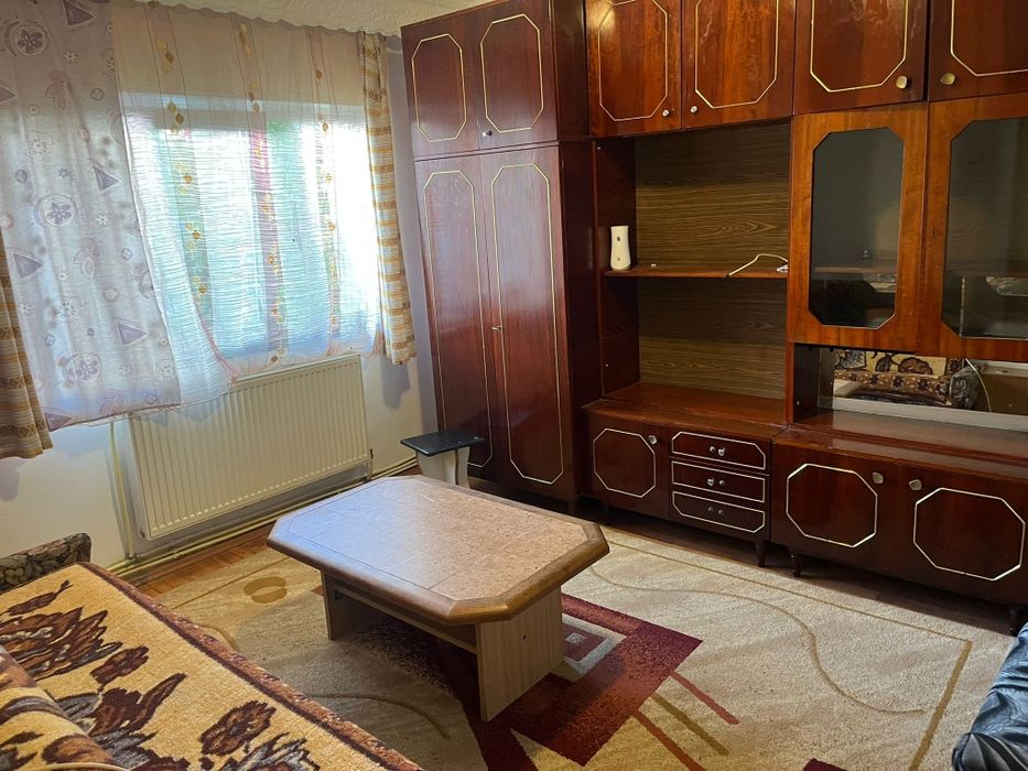 Garzoniera de inchiriat