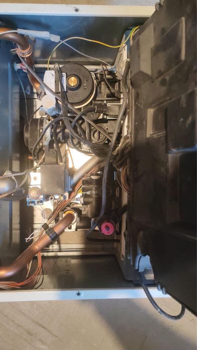 Dezmembrez - piese  centrale ariston