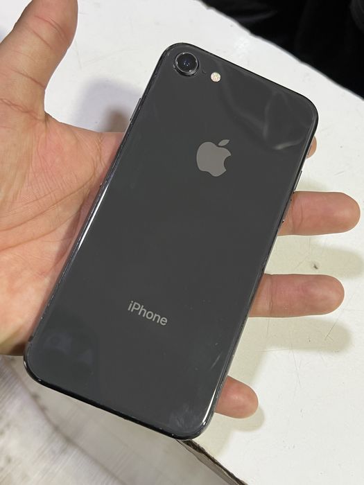 Iphone 8 sim karta tushmaydi