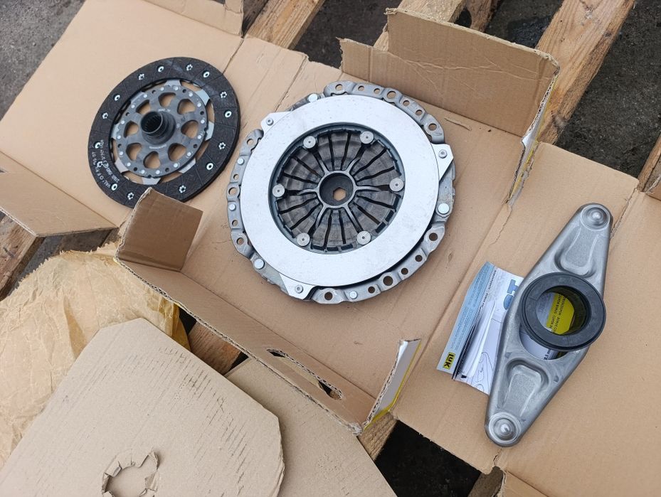 Съединител БМВ 116 бензин Е87/ BMW 116i  E87