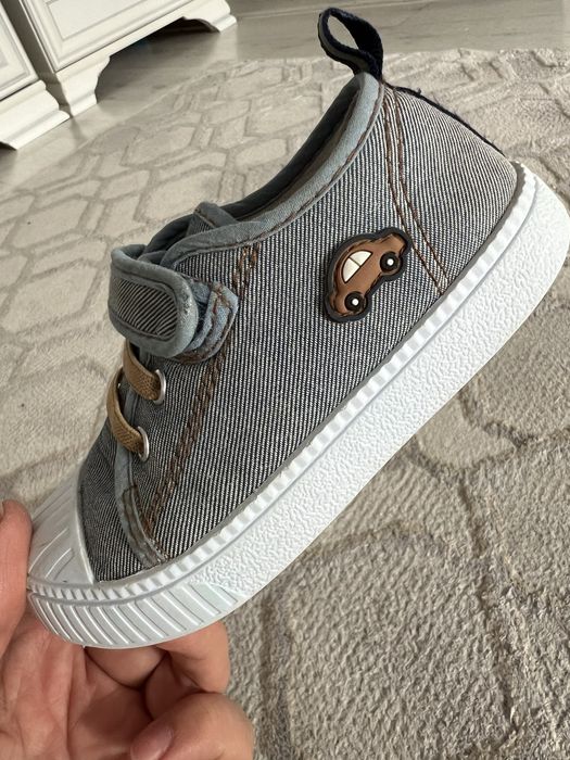 Кроссовки для мальчика