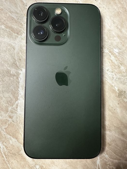 Продавам iPhone 13 Pro