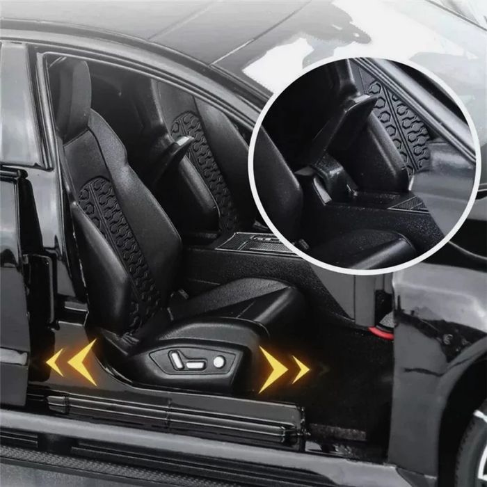 Метална кола 1:18 Audi RS7 с дистанционно за светлини и звукови ефекти