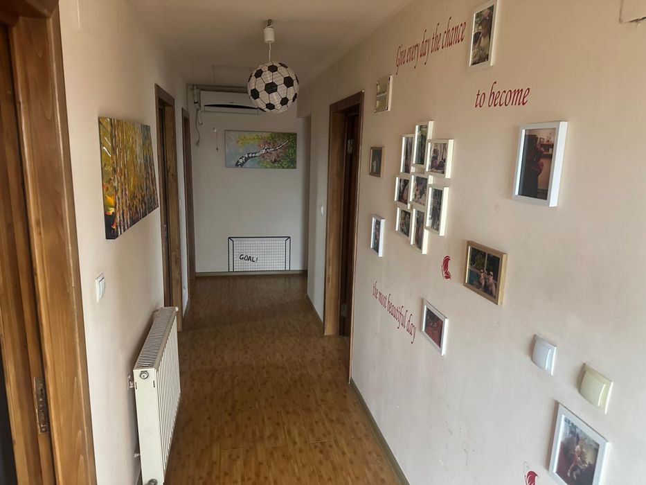 Vilă spațioasă 200 mp + curte 1000 mp, piscină, loc de joaca pentru copii – Găneasa, Ilfov