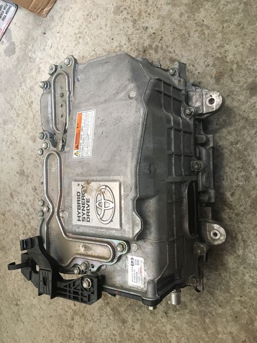 Invertor / convertizor Toyota Yaris 1.5B Hybrid. 2014-2019