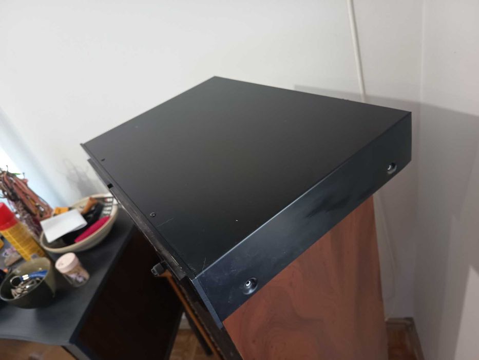 Тунерът Nikko t400