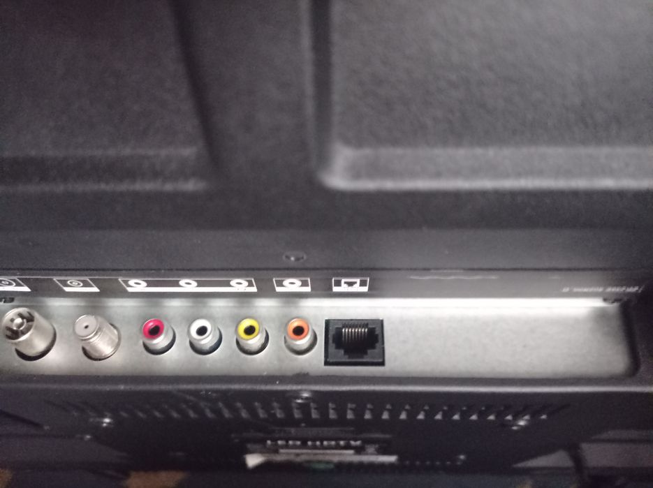 Смарт ТВ новы 32см