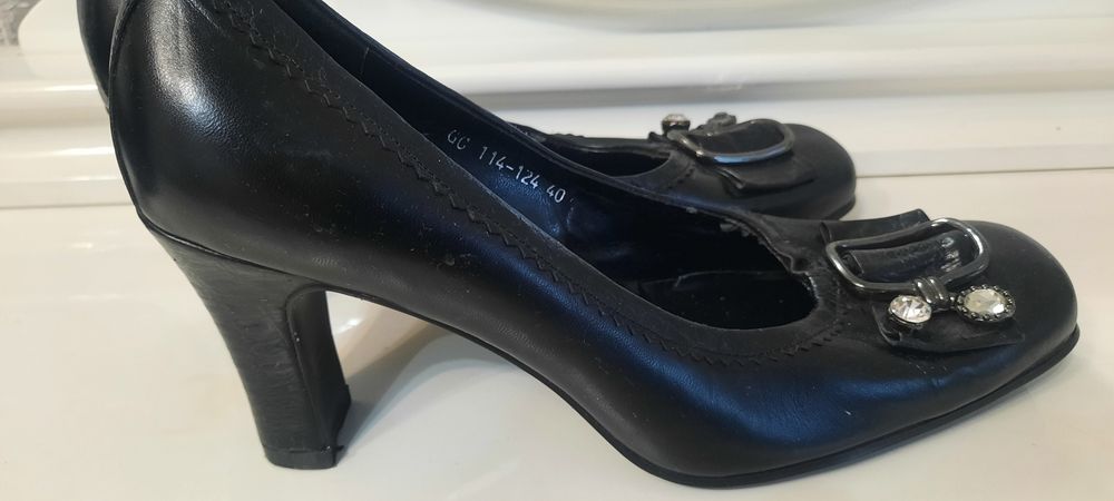 Продам  новые туфли