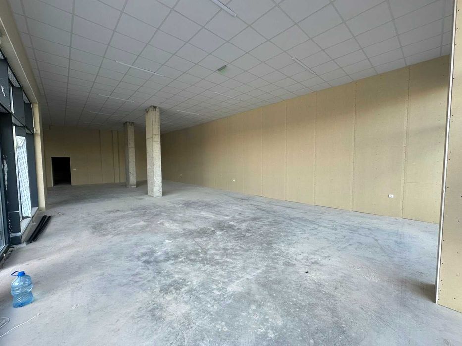 Дава се под наем Магазин в Пловдив, Христо Смирненски - 290 кв.м за 2610 € - Снимка #3