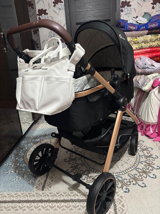 Коляска детская почти новая