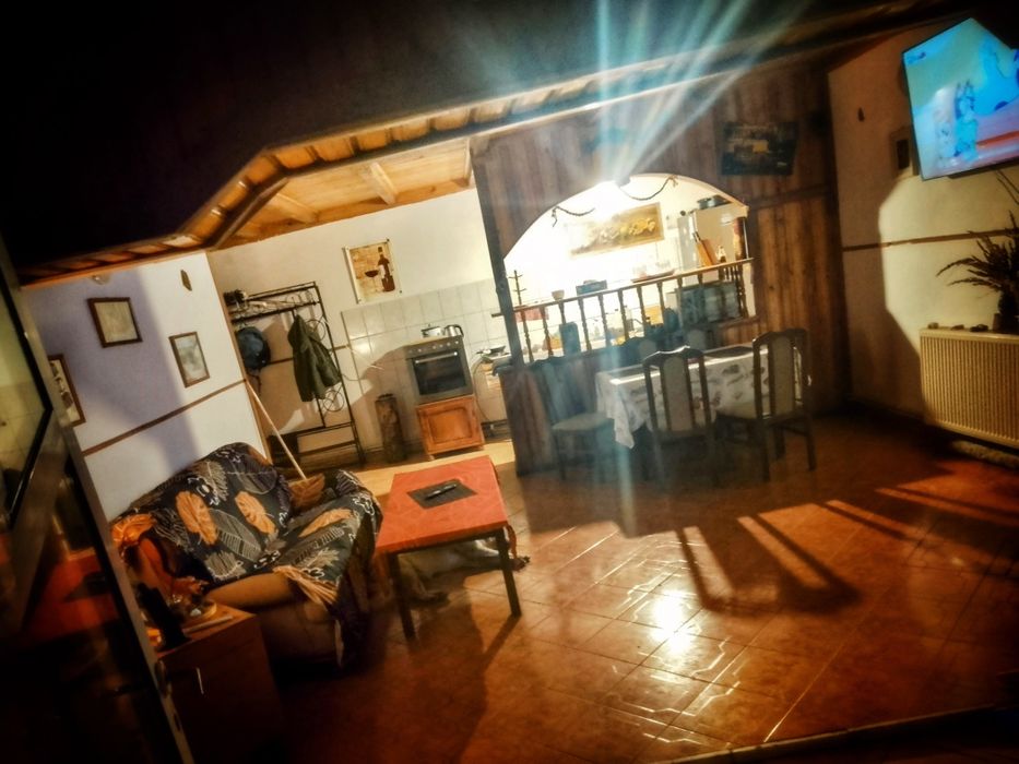 Închiriez vila Paște