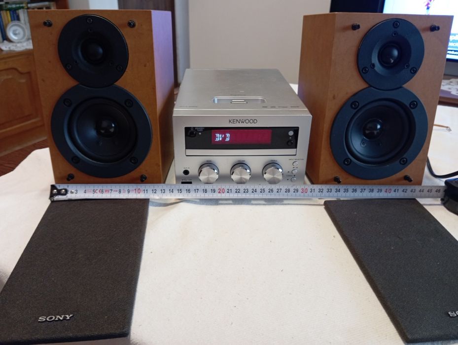 Mini hifi kenwood  cu BT