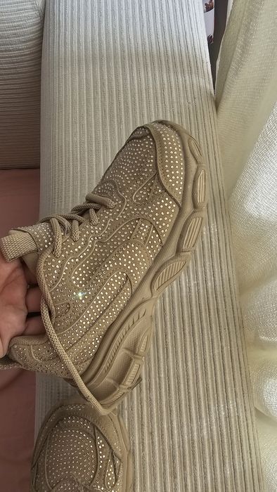 Продам красовки детские