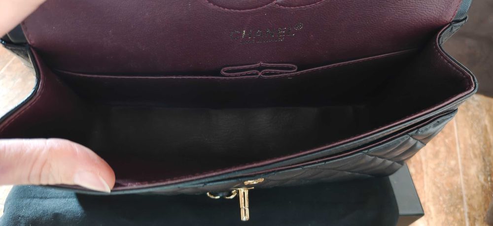 Спешно!!! Chanel medium flap естествена кожа