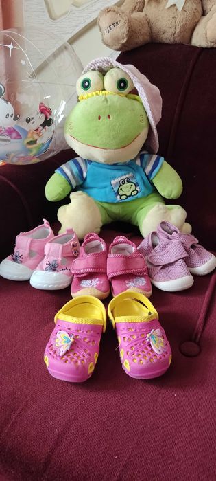 Запазени маратонки, кецове и боти за момиче 2-4год