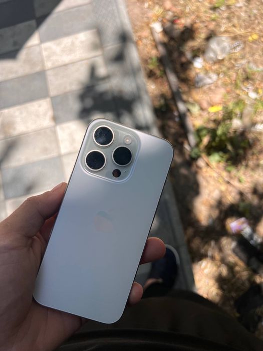 Iphone 15 pro с гаранти