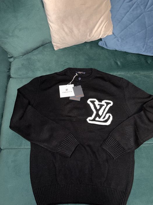 Pulover LV - Livrare 48 ore cu verificare