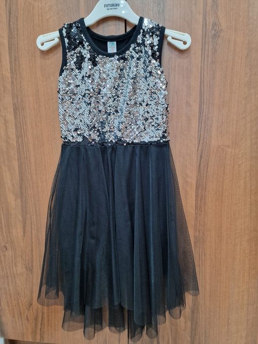 Платье с пайетками