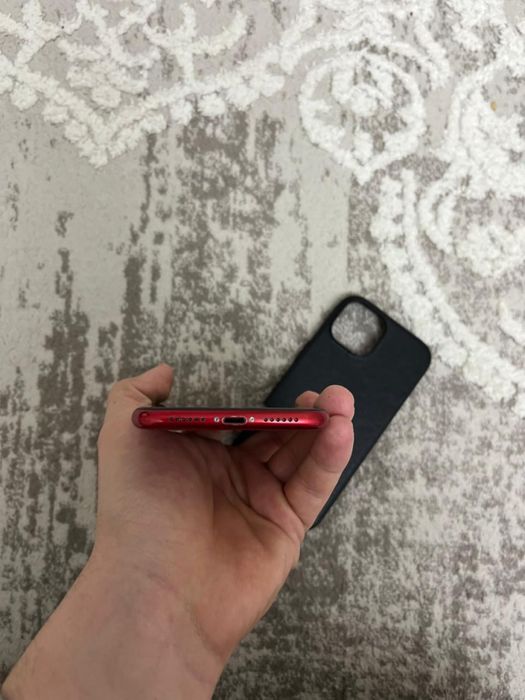 Продам Айфон Хр в отличном состаяние