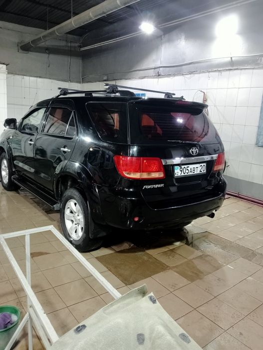 Тойота фортунер 2006 г.