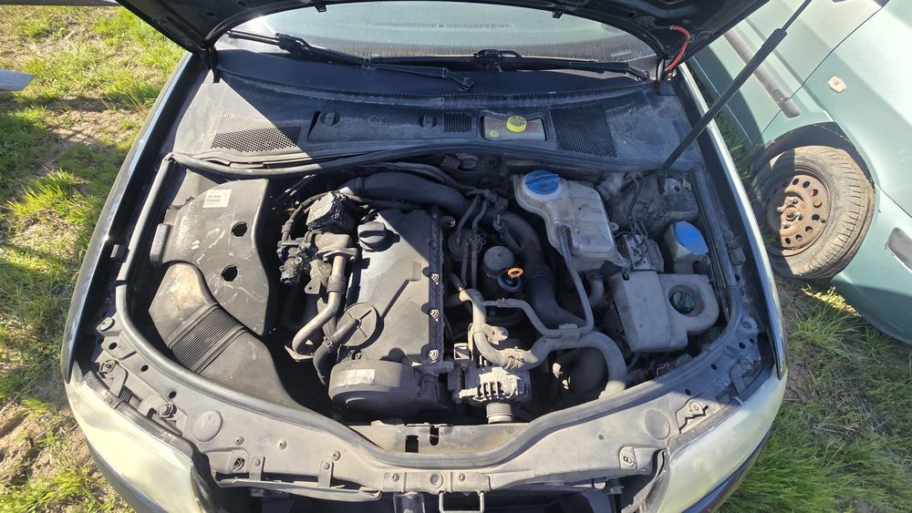Skoda superb 1.9 faruri bara capota far aripa aripi portbagaj jante aliaj trager armatura usi usa pompa caseta cutie viteze cadru stopuri oglinda stop