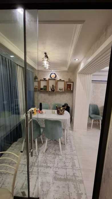 Срочно Продам 3х комн 2/5 в Центре против Гостиница Россия