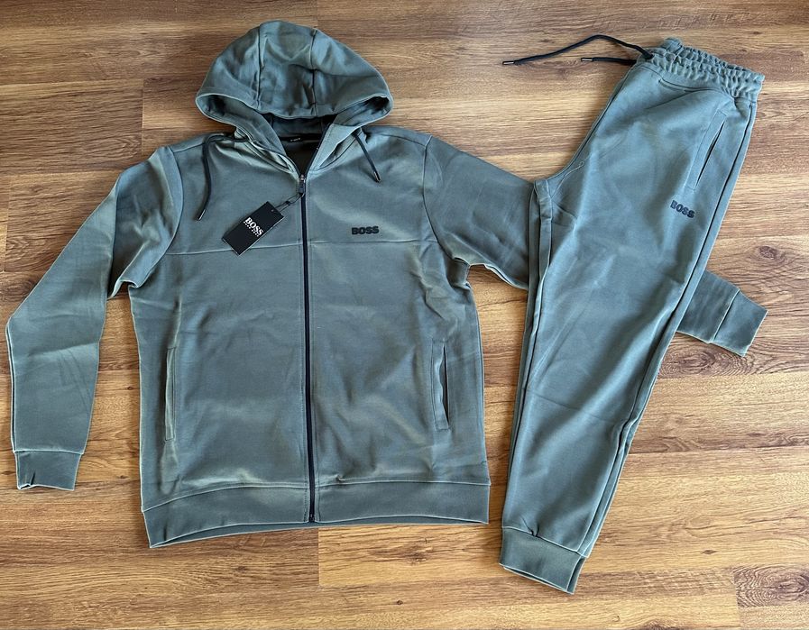 Мъжки,памучен,масленозелен екип Hugo BOSS ГОЛЕМИ РАЗМЕРИ