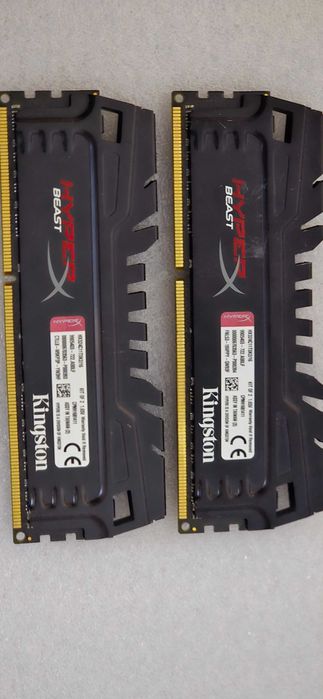 Vand 16GB RAMI DDR3 (2x8) Kingston HYPER X BEAST pe 2400 MHZ