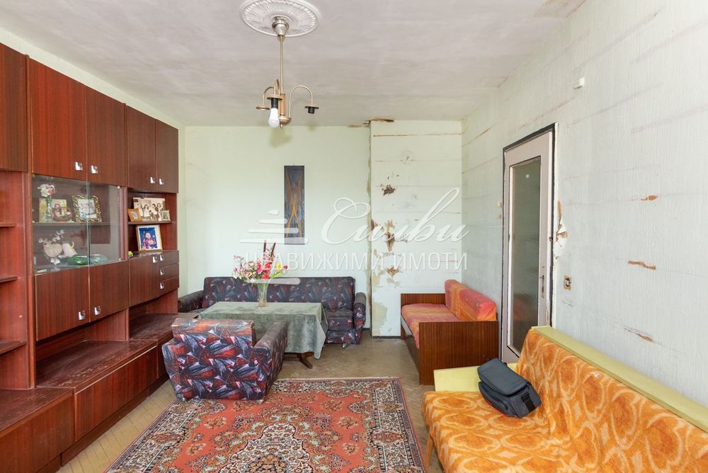 Тристаен апартамент - кв. Тракия!