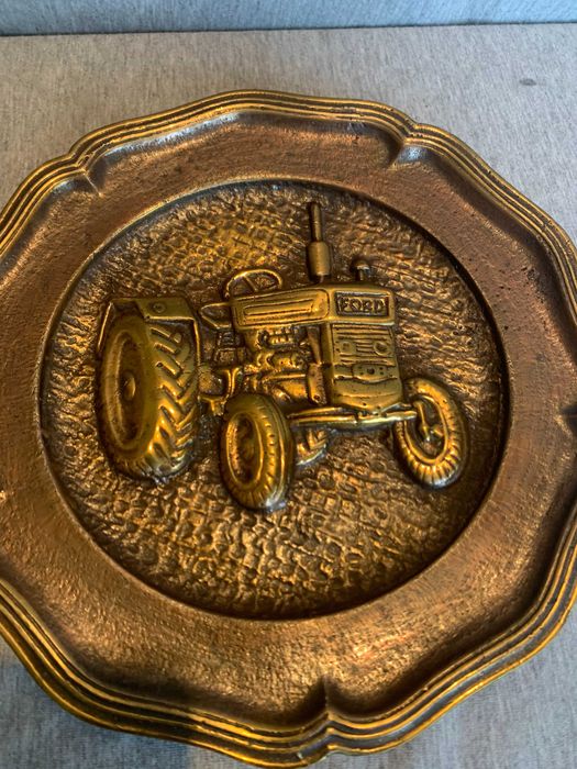 старо бронзово пано за стена трактор FORD