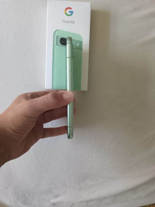 Google pixel 8a 128/8
