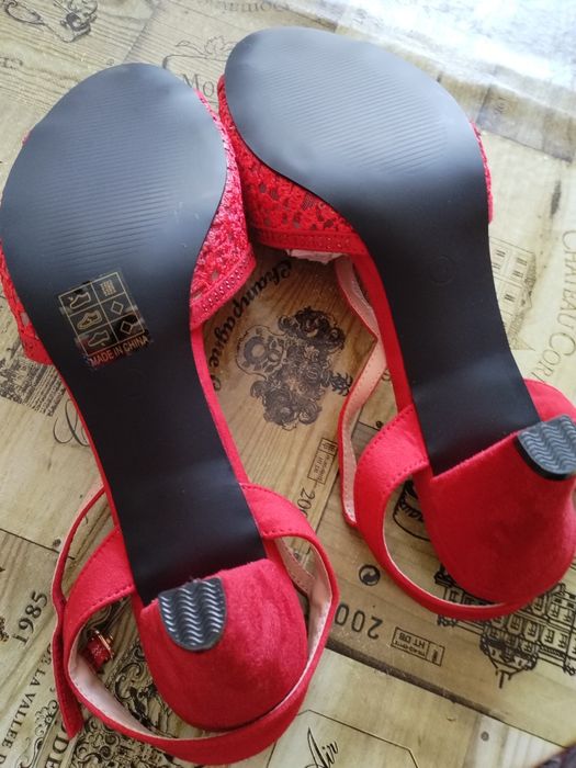 Дамски сандали нови номер 41