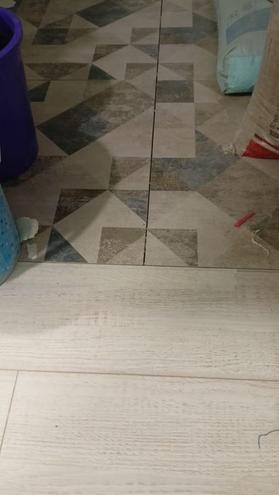 Укладка ламината, Линолиум,