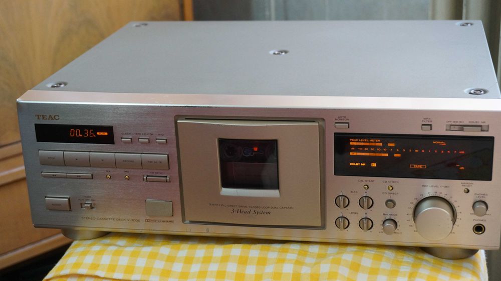 Casetofon deck TEAC V7000