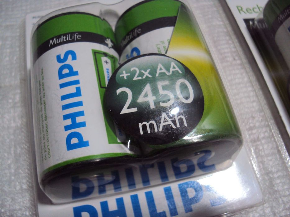 acumulatori AA(R6) Philips 2450 mAh cu adaptor R20,set 2buc