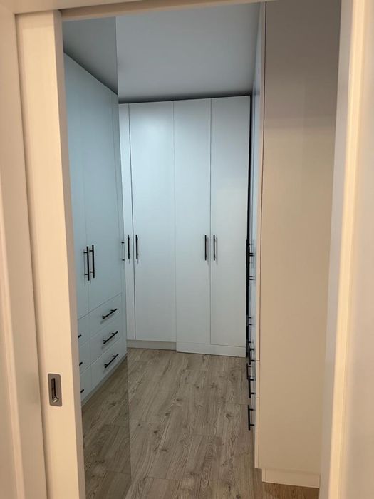 Vand apartament Zamca (casa de pensii )