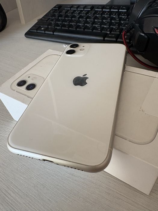 Айфон 11 64гб. с коробкой
