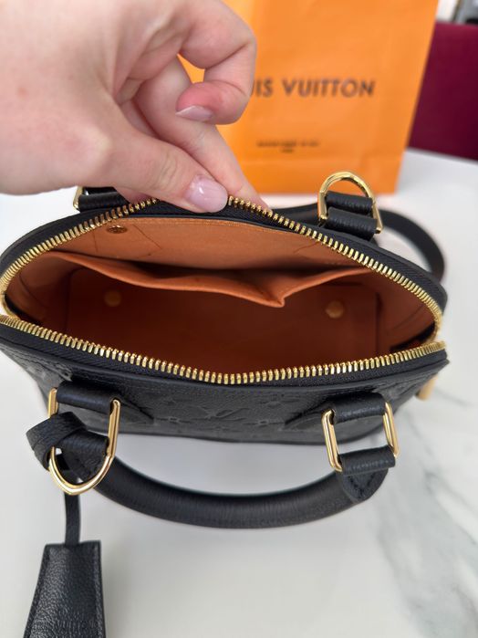 Geanta Louis Vuitton Neo Alma BB