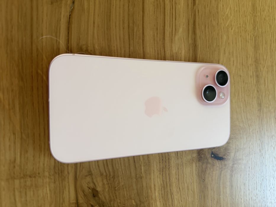 iPhone 15 impecabil