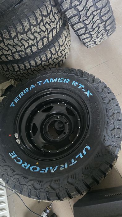 Roti Nissan Navara