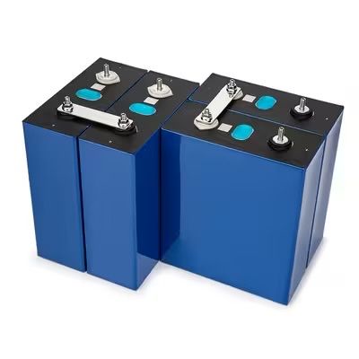 Ansamblez baterii si carcase  pentru sistem solar