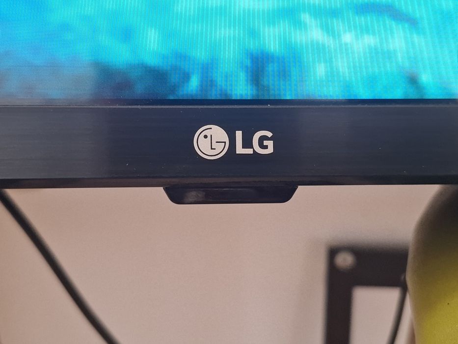 Телевизор.    LG