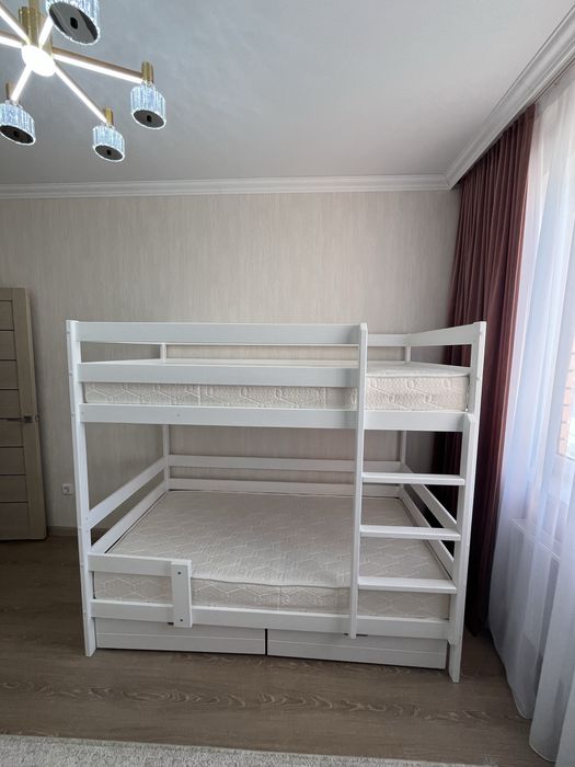 Двухъярусная кровать