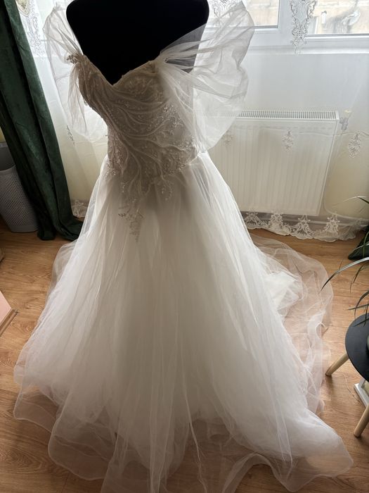 Rochie de mireasa , noua !