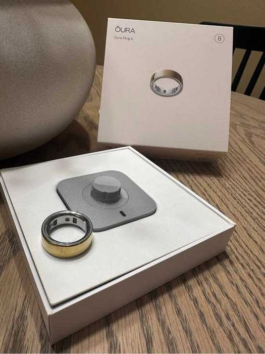 Продам Oura Ring 4 Size 8 Gold