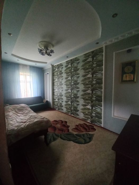 Продаётся 4 ком в 10 микрорайоне