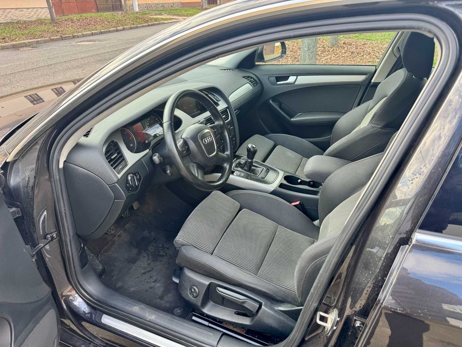 Audi A4 B8 Quattro,2.0 Tdi-2009-4x4 permanent, jante 16 si 17