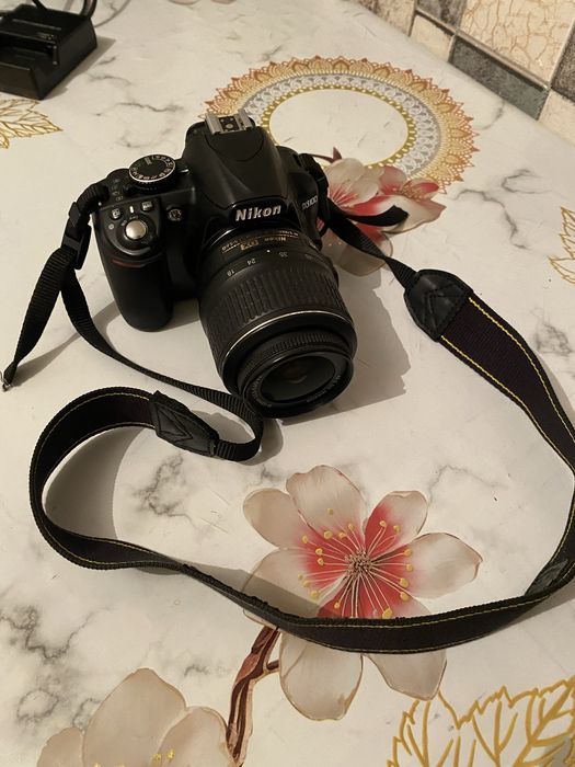 Продам Nikon D3100