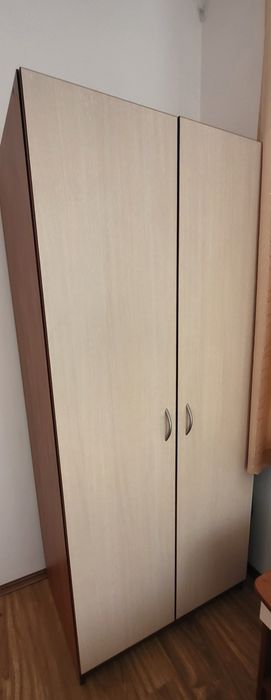 Масивни мебели шкаф, гардероб, тоалетка портманто