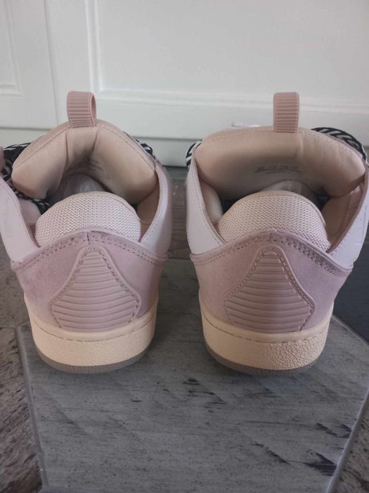 Lanvin curb sneakers бели, черни и розови